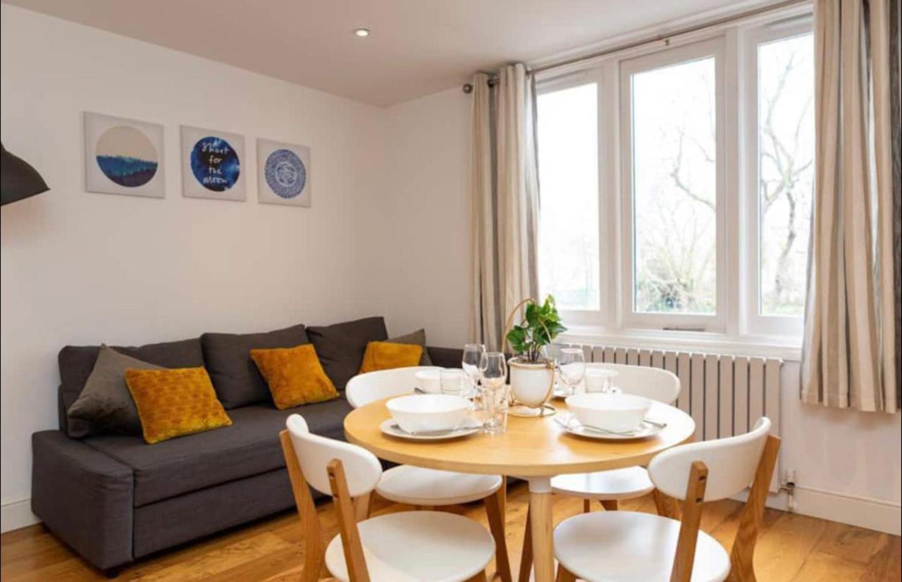 Beautiful 1Bd Apartment On The King'S Road Chelsea ลอนดอน ภายนอก รูปภาพ