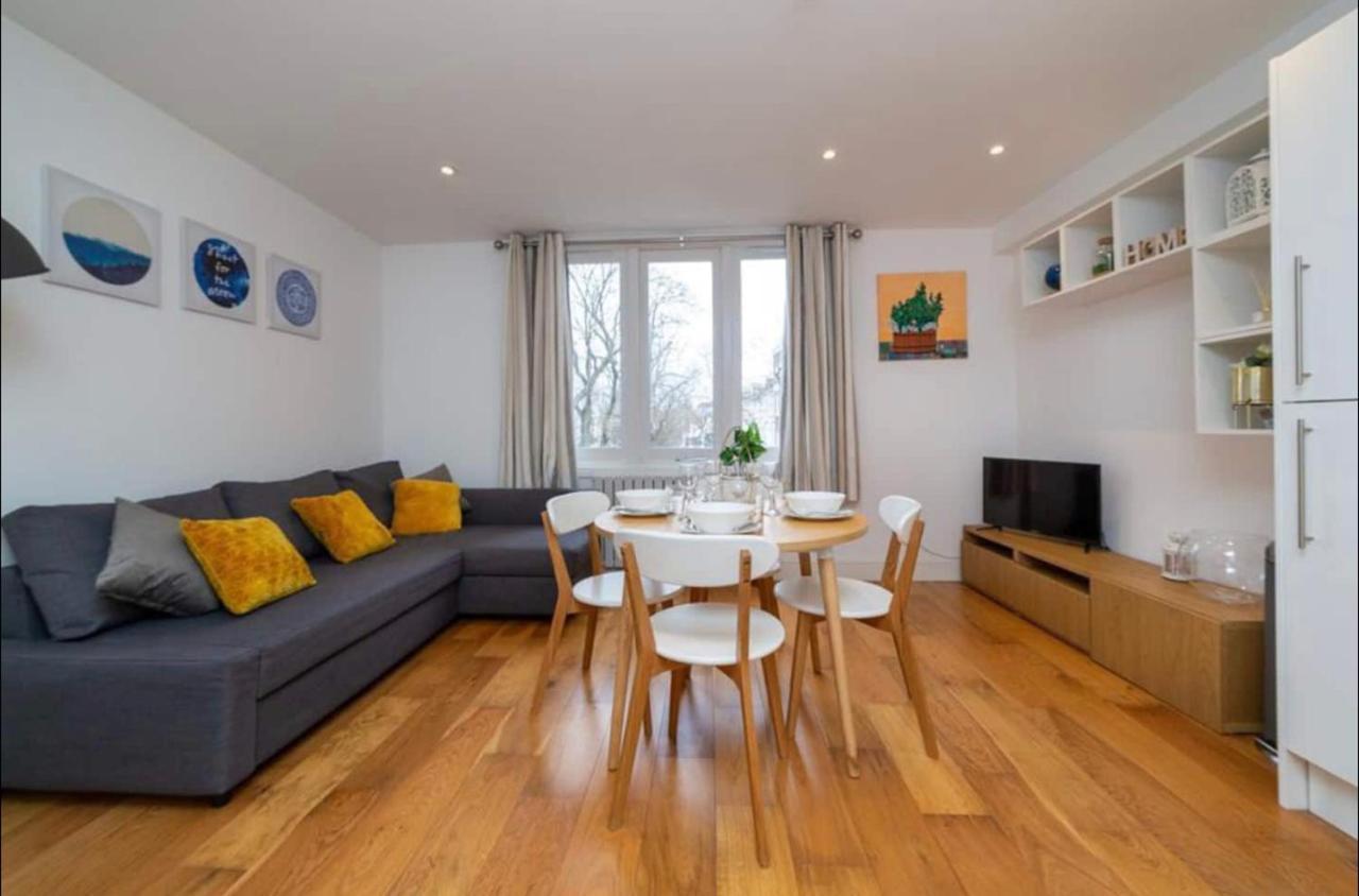Beautiful 1Bd Apartment On The King'S Road Chelsea ลอนดอน ภายนอก รูปภาพ